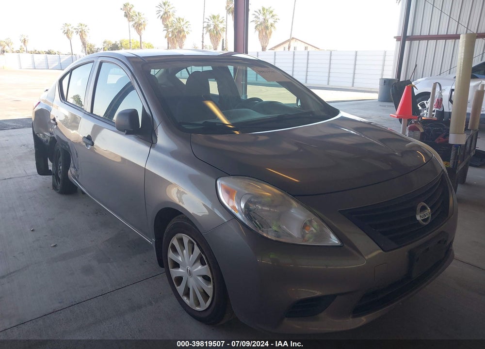 2014 NISSAN VERSA 1.6 S+ VIN: 3N1CN7AP1EL831099