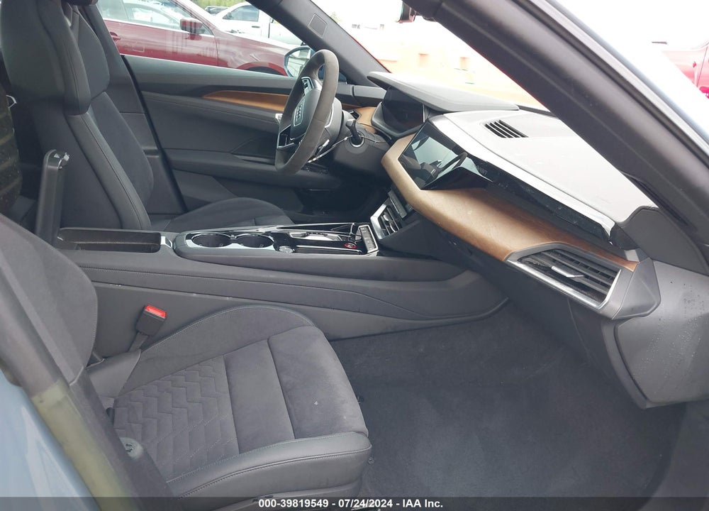 2023 AUDI E-TRON GT PREMIUM PLUS QUATTRO VIN: WAUFJBFW4P7002721