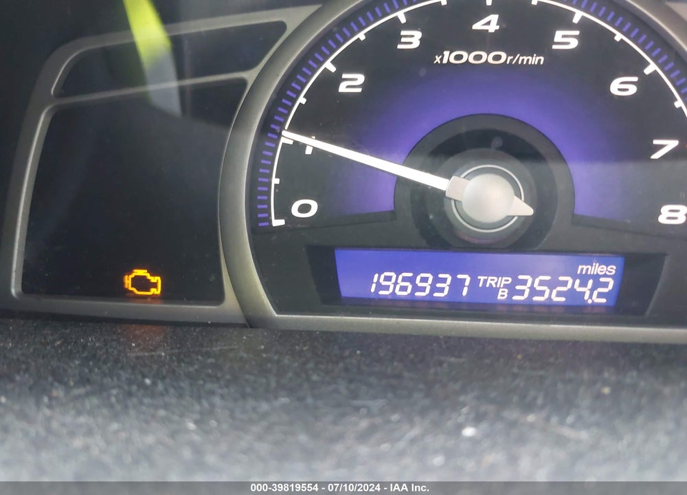 2010 HONDA CIVIC LX VIN: 2HGFA1F50AH323771