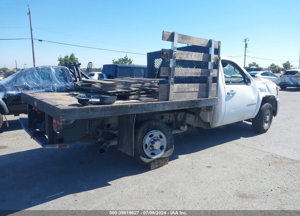 2009 CHEVROLET SILVERADO 2500HD WORK TRUCK VIN: 1GBHC44K79E112554