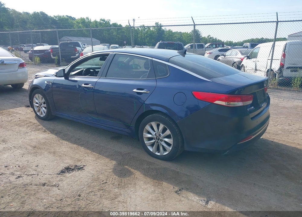 2018 KIA OPTIMA EX VIN: 5XXGU4L35JG191303