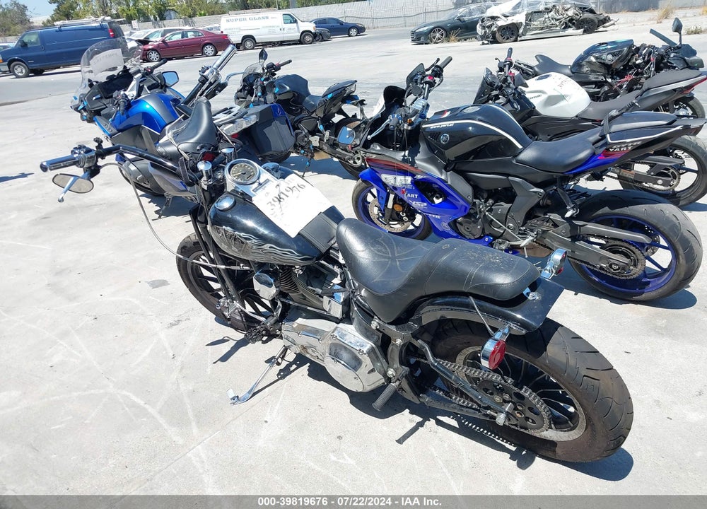 2001 HARLEY-DAVIDSON FXST VIN: 1HD1BHY361Y066839