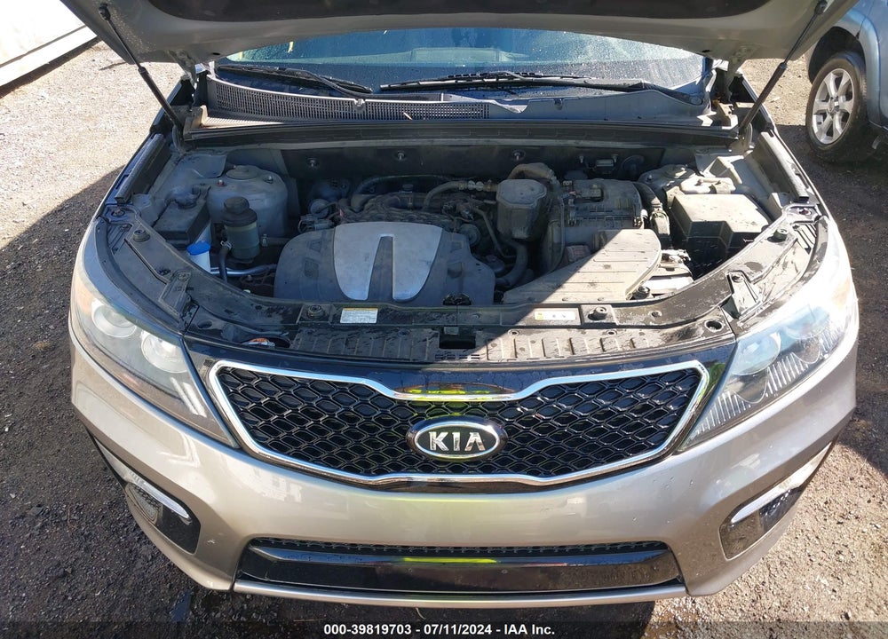 2013 KIA SORENTO SX V6 VIN: 5XYKWDA22DG378500