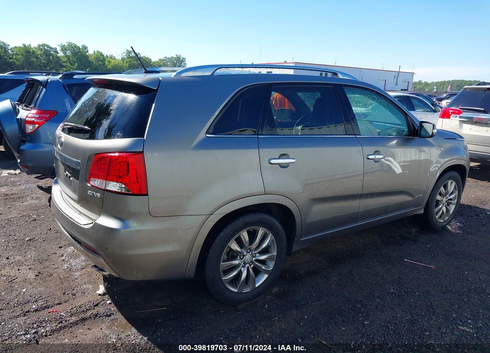2013 KIA SORENTO SX V6 VIN: 5XYKWDA22DG378500