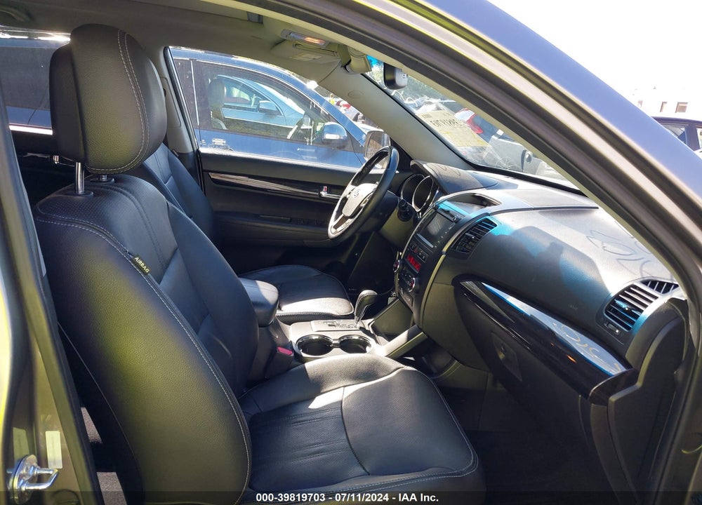 2013 KIA SORENTO SX V6 VIN: 5XYKWDA22DG378500