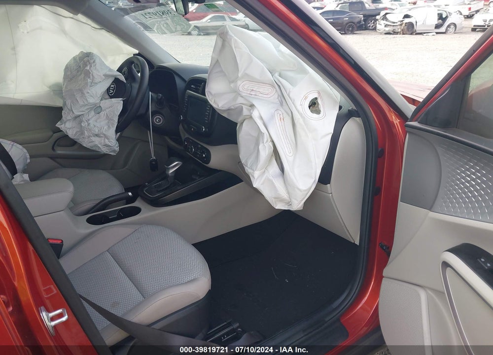 2021 KIA SOUL LX VIN: KNDJ23AU0M7775154