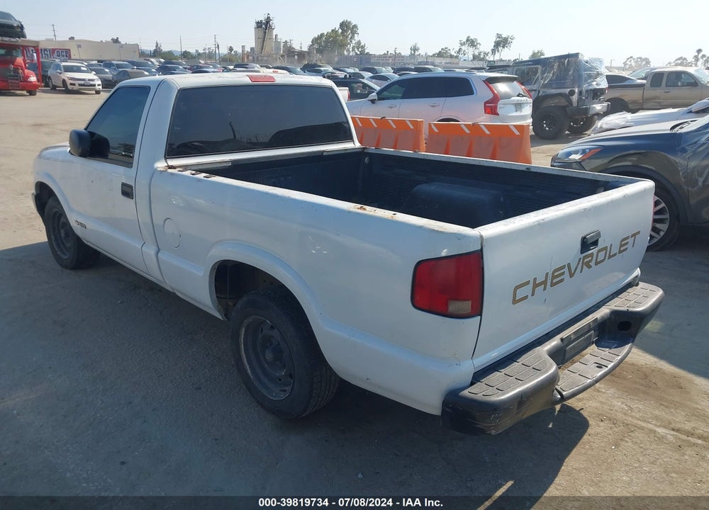 2002 CHEVROLET S-10 VIN: 1GCCS145828108342