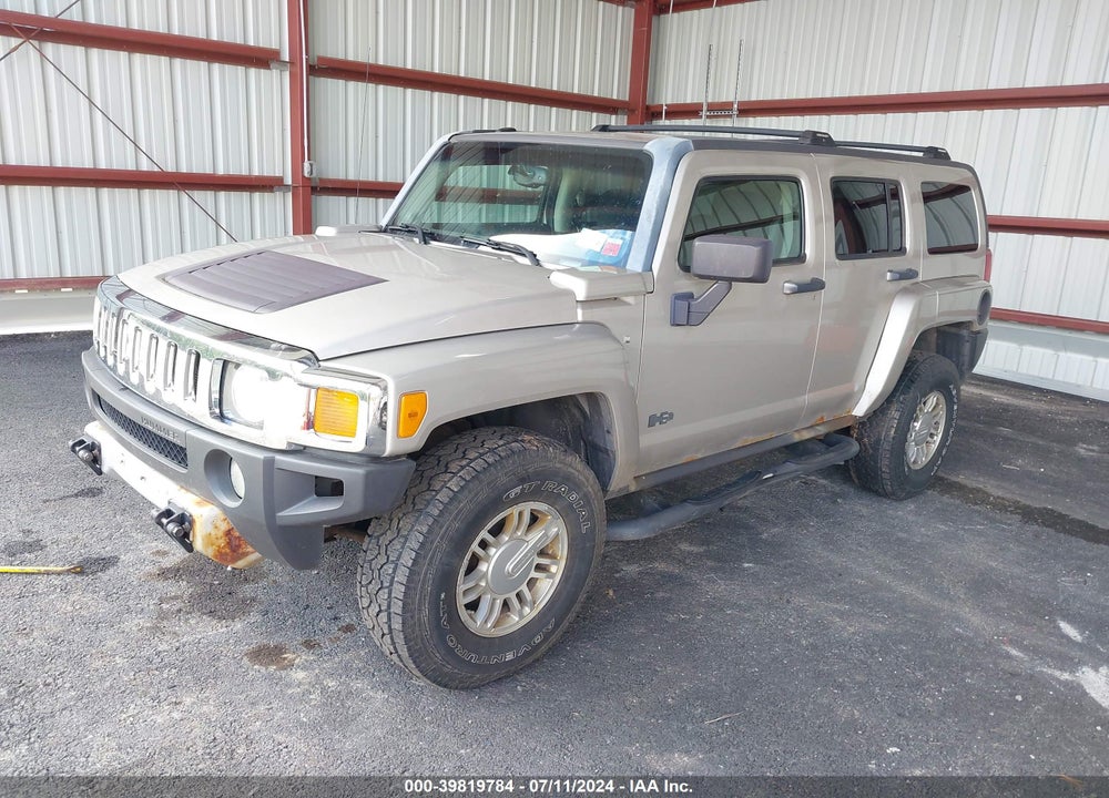 2008 HUMMER H3 SUV VIN: 5GTEN13E988137982