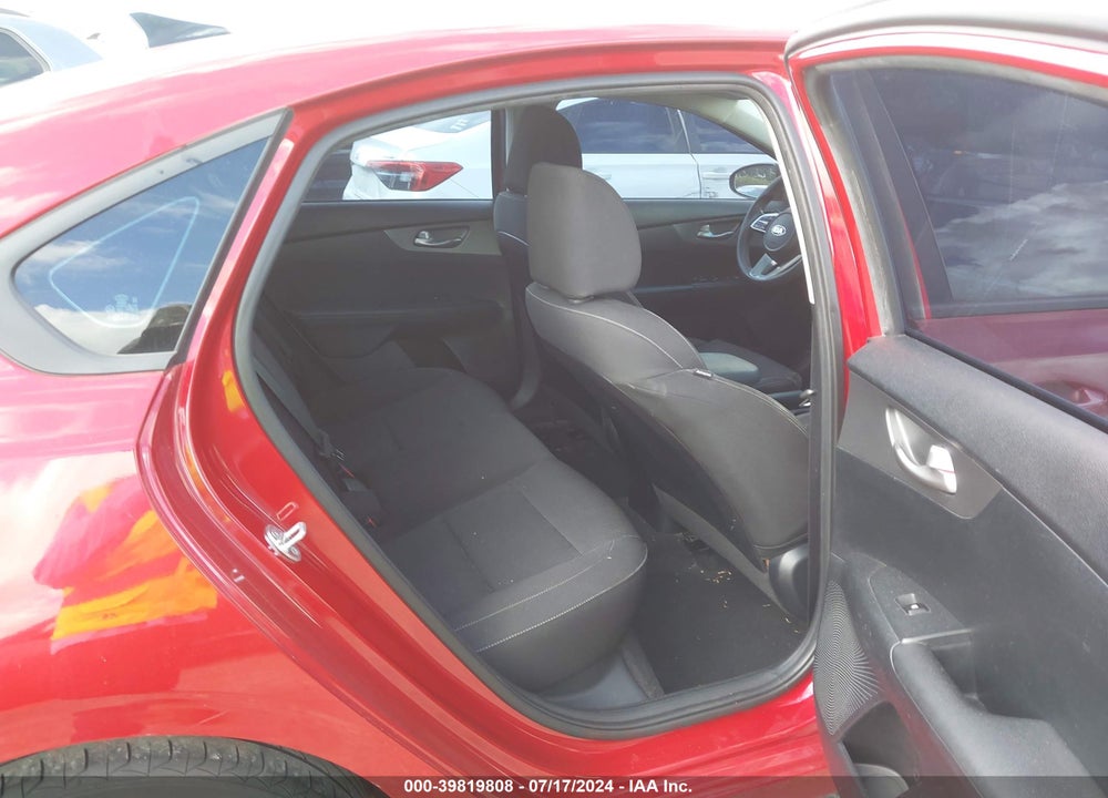 2019 KIA FORTE LXS VIN: 3KPF24AD5KE053610