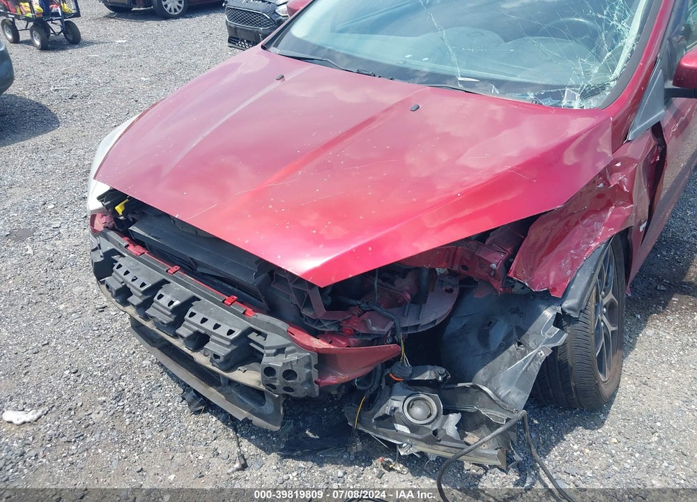 2015 FORD FOCUS SE VIN: 1FADP3F25FL286321