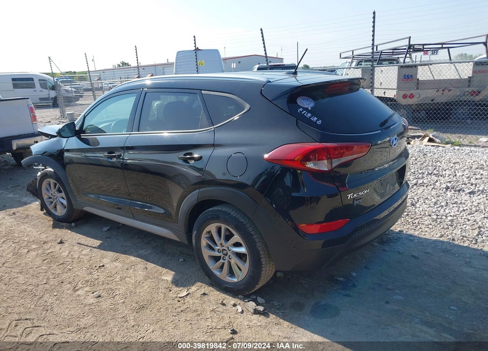 2017 HYUNDAI TUCSON SE VIN: KM8J33A4XHU286034