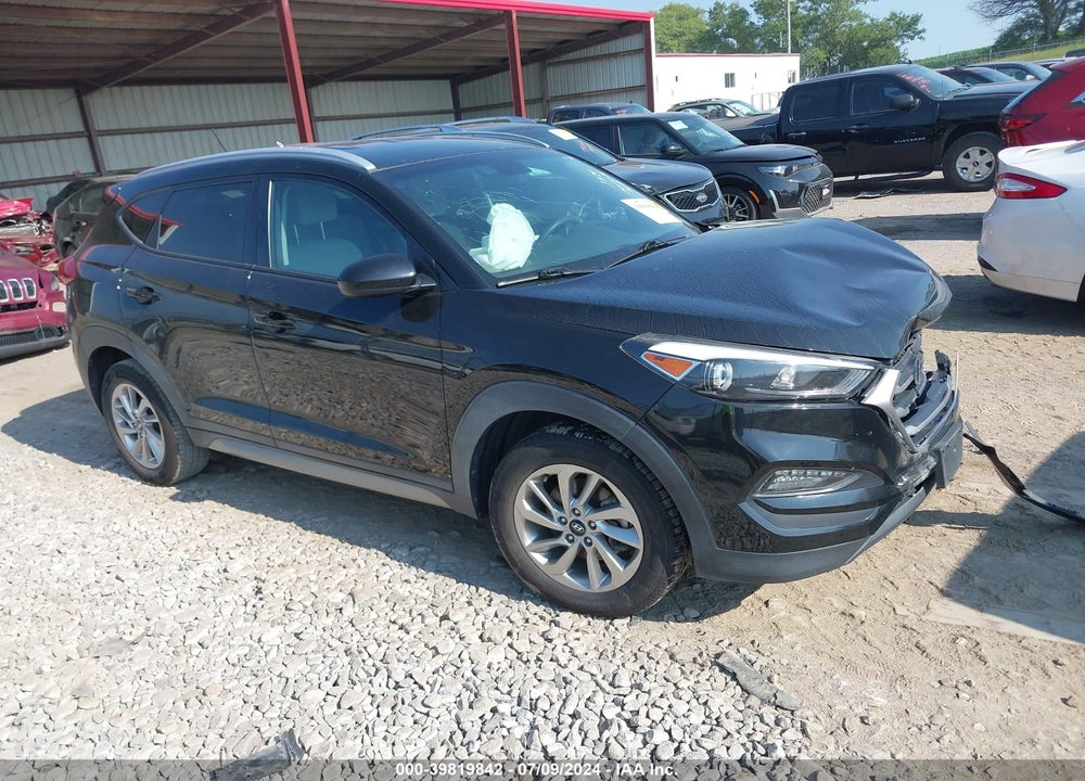 2017 HYUNDAI TUCSON SE VIN: KM8J33A4XHU286034