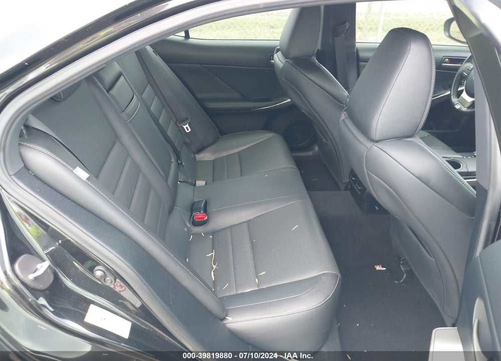 2018 LEXUS IS 300 VIN: JTHBA1D27J5077586