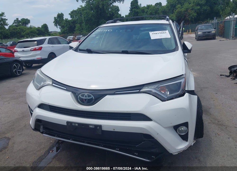 2018 TOYOTA RAV4 XLE VIN: JTMRFREV7JJ735617