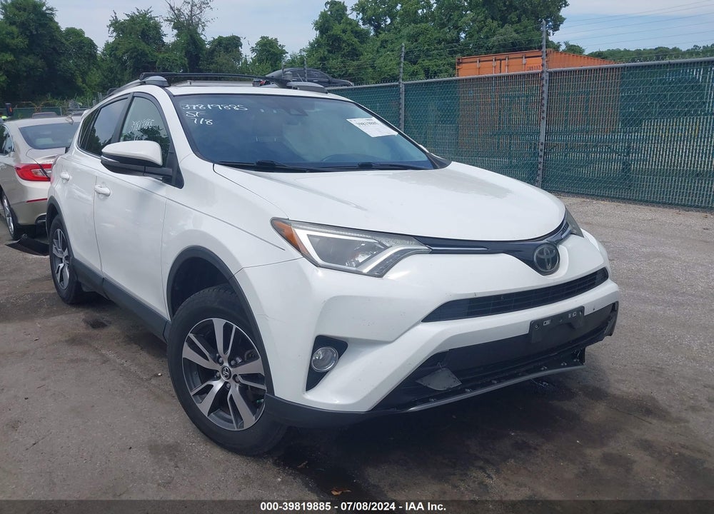 2018 TOYOTA RAV4 XLE VIN: JTMRFREV7JJ735617