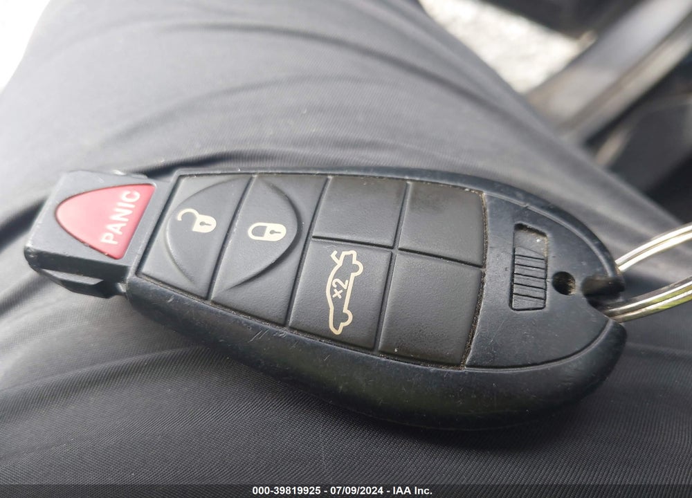 2014 DODGE CHALLENGER SXT VIN: 2C3CDYAG1EH294589