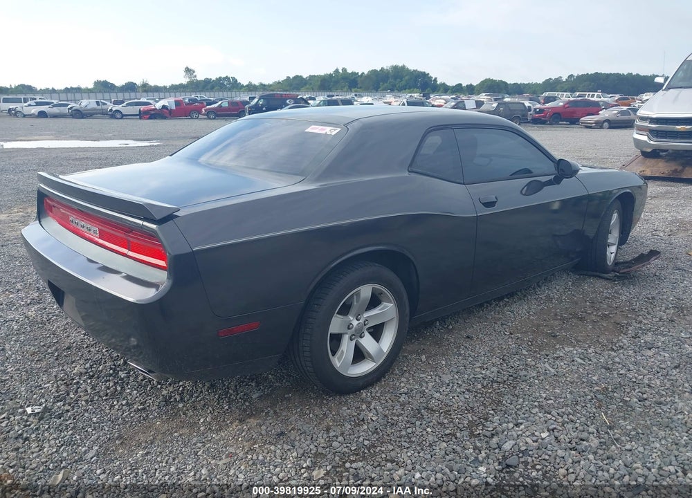 2014 DODGE CHALLENGER SXT VIN: 2C3CDYAG1EH294589