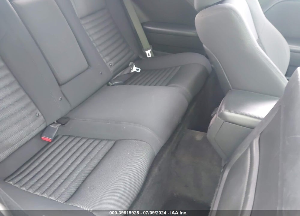 2014 DODGE CHALLENGER SXT VIN: 2C3CDYAG1EH294589