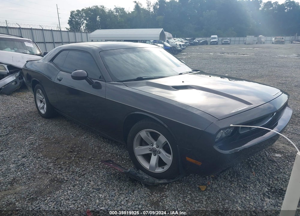 2014 DODGE CHALLENGER SXT VIN: 2C3CDYAG1EH294589
