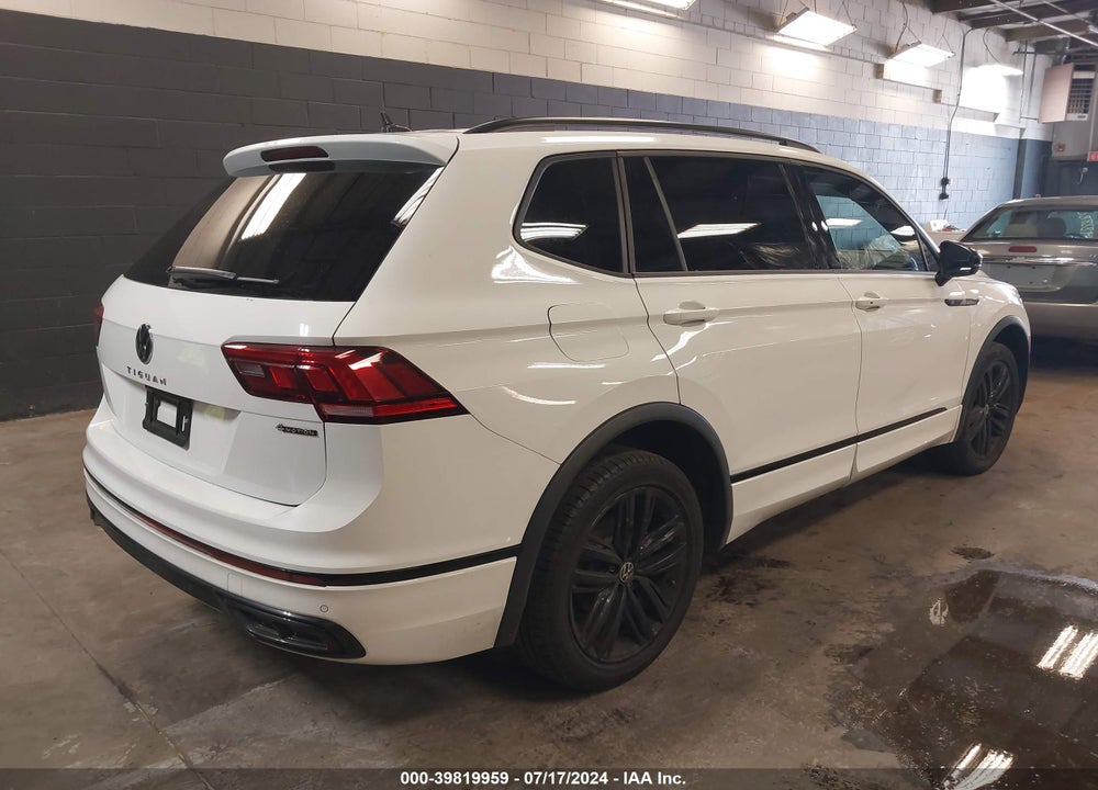 2022 VOLKSWAGEN TIGUAN 2.0T SE R-LINE BLACK VIN: 3VV8B7AX6NM034225