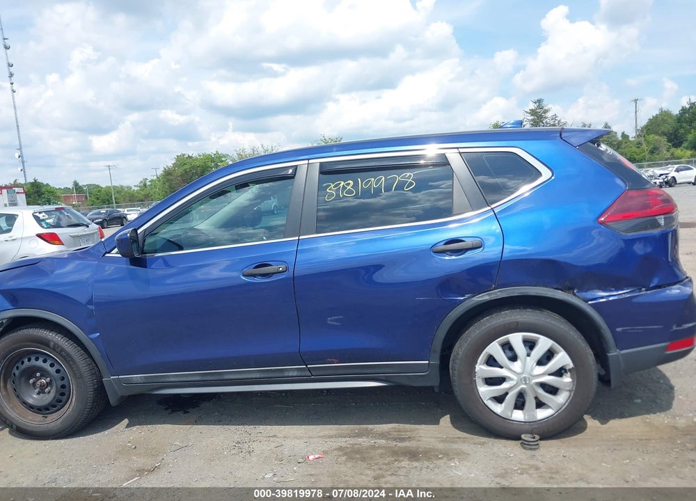 2018 NISSAN ROGUE S VIN: 5N1AT2MT5JC775935