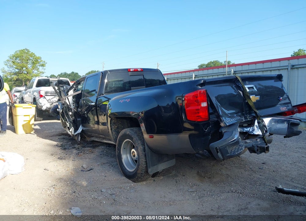 2015 CHEVROLET SILVERADO 3500HD LTZ VIN: 1GC4K0E85FF520078