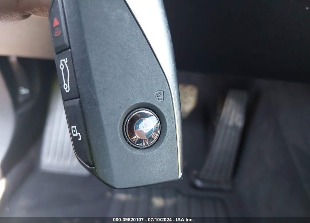 2024 BMW X5 PHEV XDRIVE50E VIN: 5UX43EU01R9U30921