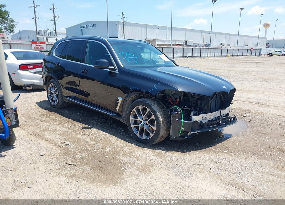 2024 BMW X5 PHEV XDRIVE50E VIN: 5UX43EU01R9U30921