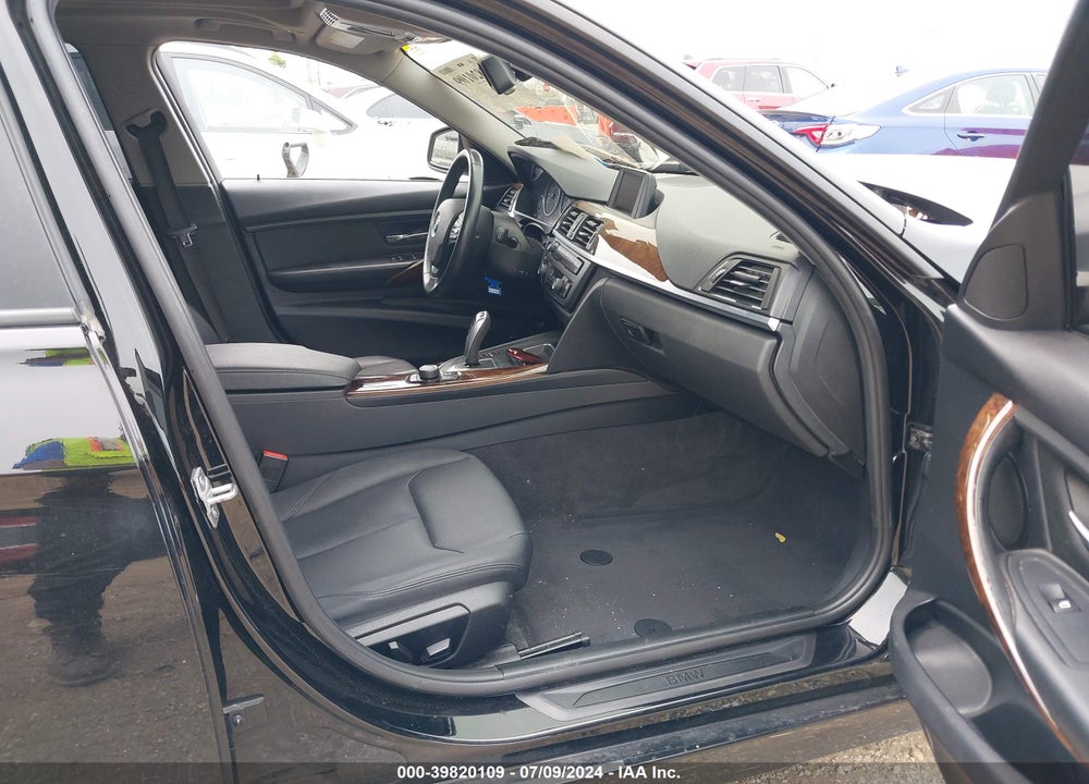 2013 BMW 328I XDRIVE VIN: WBA3B3C58DJ811929