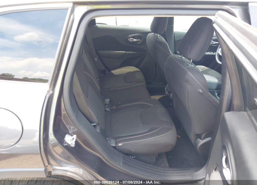 2016 JEEP CHEROKEE LATITUDE VIN: 1C4PJLCS3GW212327
