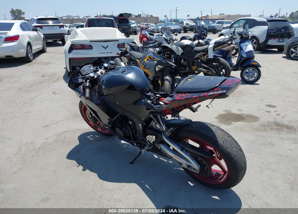2015 HONDA CBR600 RR VIN: JH2PC4019FK800046