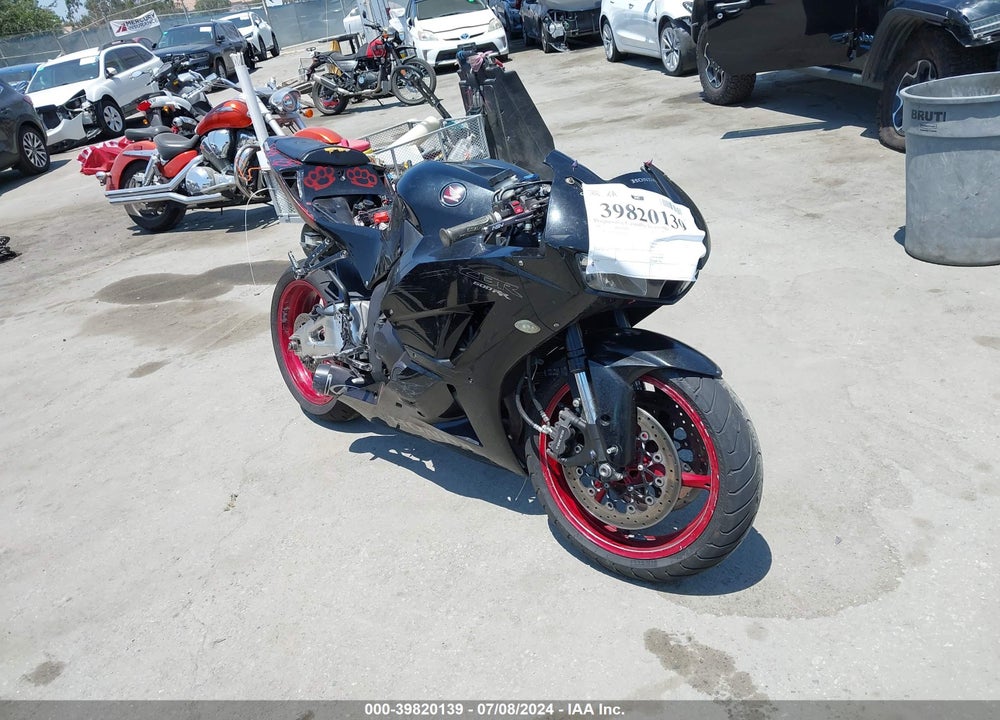 2015 HONDA CBR600 RR VIN: JH2PC4019FK800046