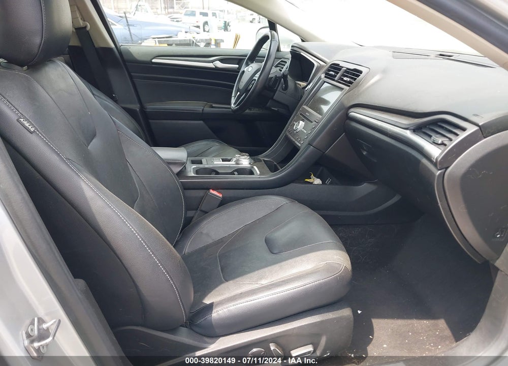 2019 FORD FUSION TITANIUM VIN: 3FA6P0D98KR152552