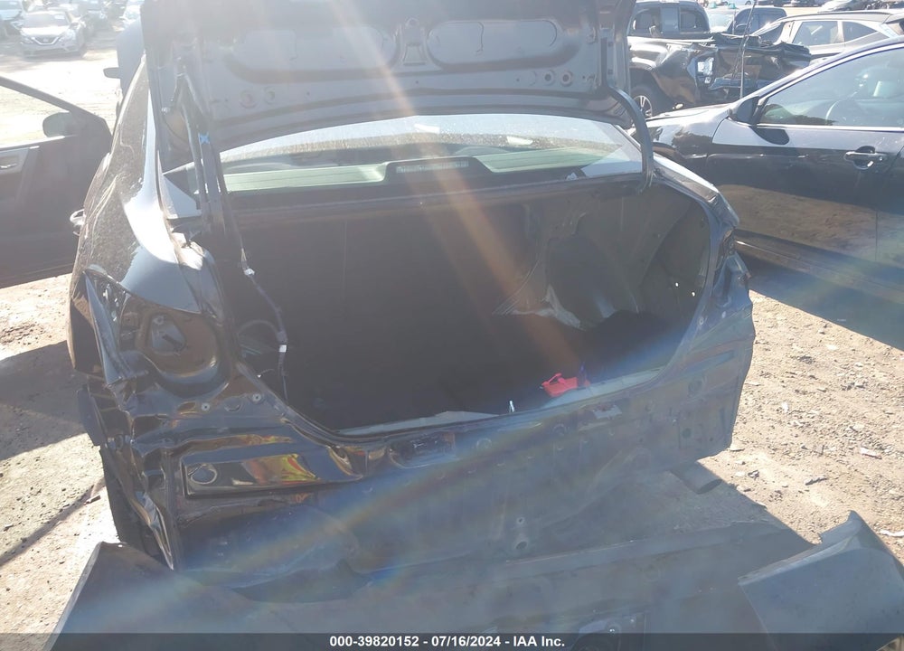 2014 TOYOTA COROLLA LE VIN: 2T1BURHEXEC189173