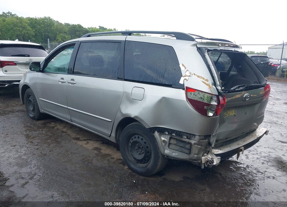 2004 TOYOTA SIENNA LE VIN: 5TDZA23C84S083671