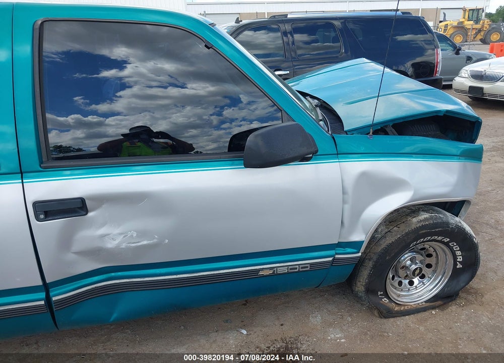 1996 CHEVROLET GMT-400 C1500 VIN: 2GCEC19R6T1117224