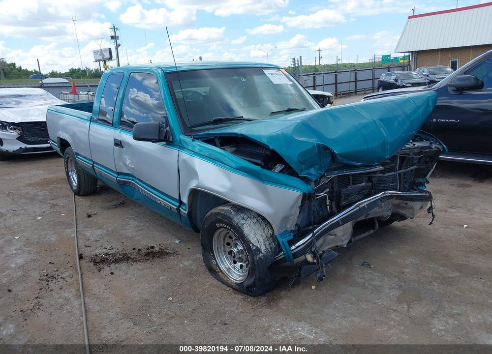 1996 CHEVROLET GMT-400 C1500 VIN: 2GCEC19R6T1117224