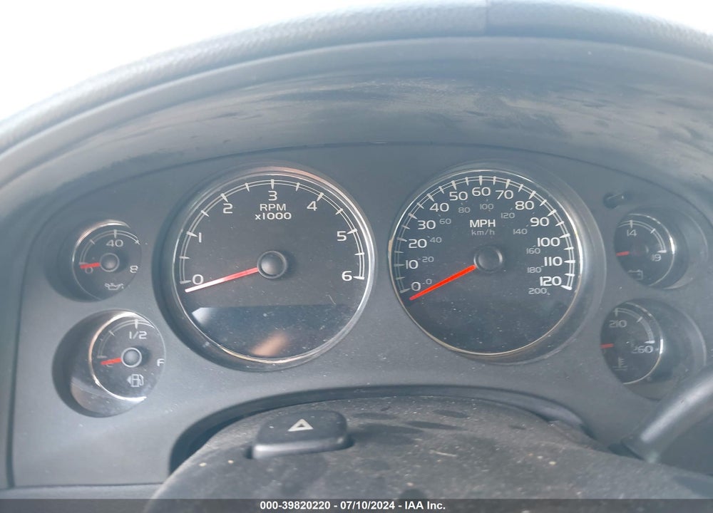 2011 CHEVROLET AVALANCHE 1500 LS VIN: 3GNMCEE04BG134904
