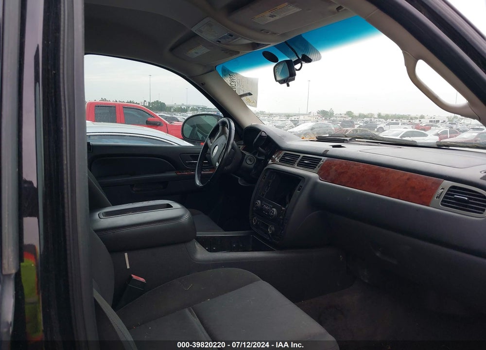 2011 CHEVROLET AVALANCHE 1500 LS VIN: 3GNMCEE04BG134904