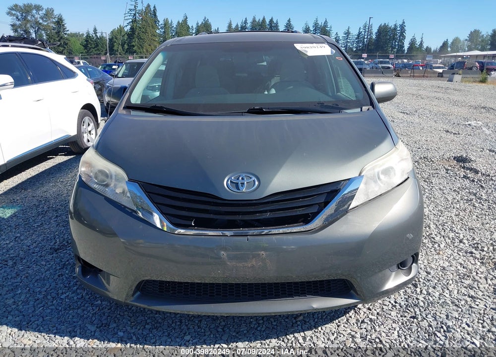 2013 TOYOTA SIENNA LE V6 8 PASSENGER VIN: 5TDKK3DC0DS362017