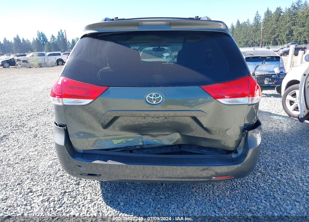 2013 TOYOTA SIENNA LE V6 8 PASSENGER VIN: 5TDKK3DC0DS362017