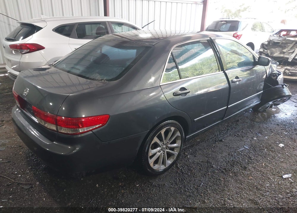 2003 HONDA ACCORD 2.4 EX VIN: JHMCM56673C058411