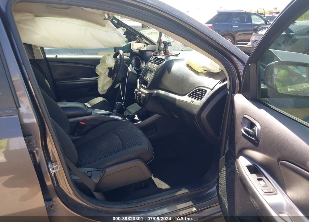 2018 DODGE JOURNEY SE VIN: 3C4PDCAB6JT152311