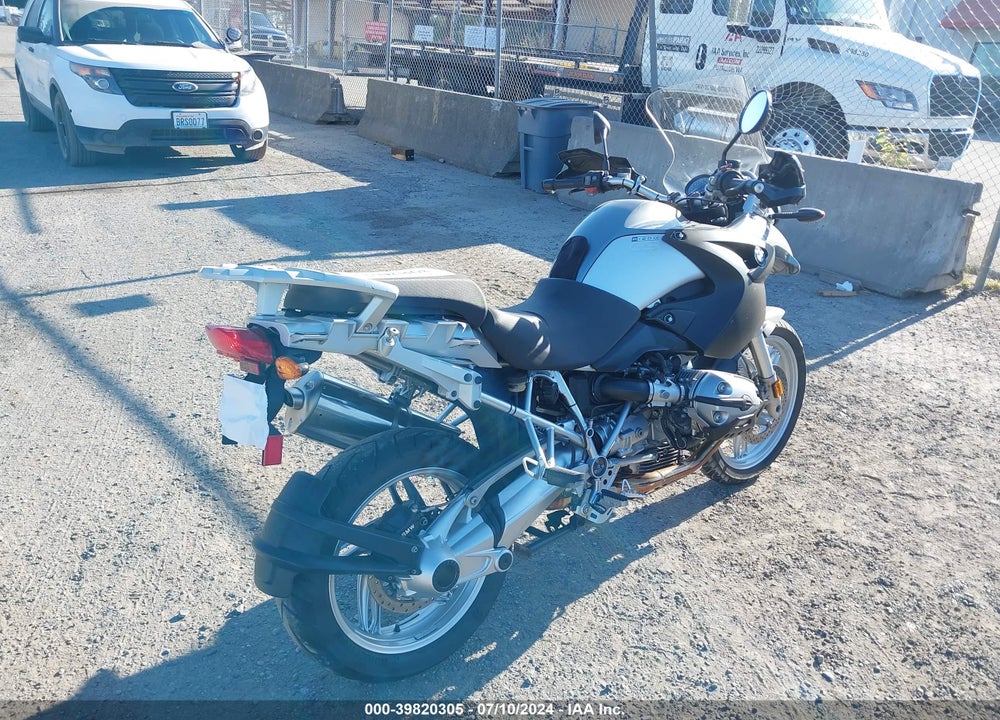2007 BMW R1200 GS VIN: WB10317A37ZR42798