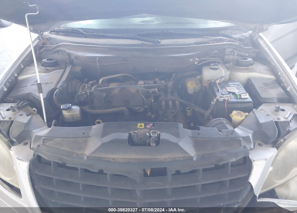 2005 CHRYSLER PACIFICA VIN: 2C4GM48L15R556307