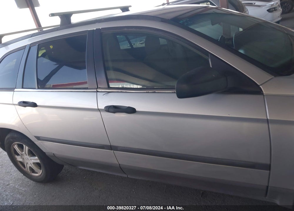 2005 CHRYSLER PACIFICA VIN: 2C4GM48L15R556307