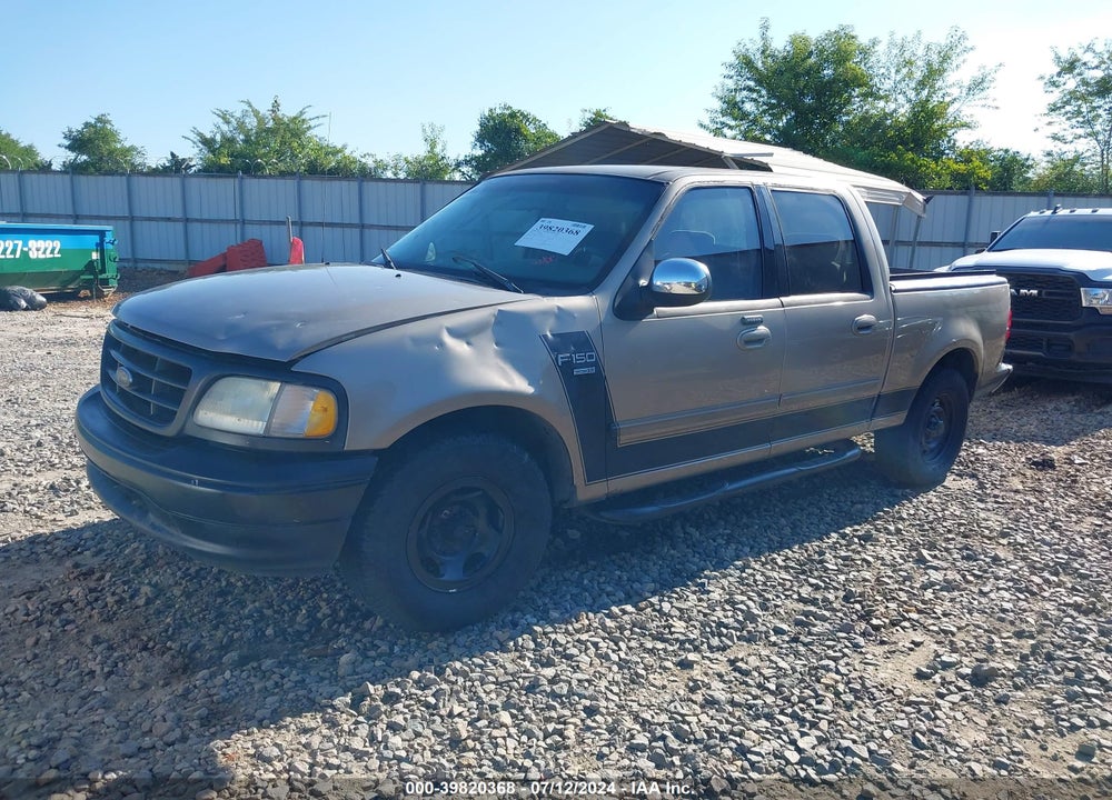 2002 FORD F-150 LARIAT/XLT VIN: 1FTRW07L22KD27495