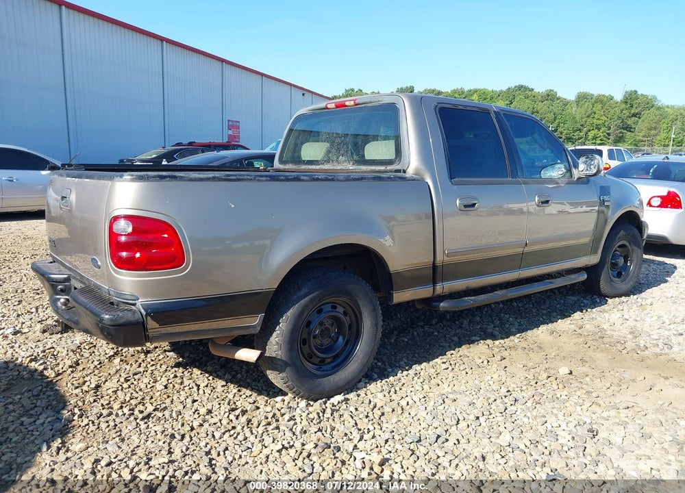 2002 FORD F-150 LARIAT/XLT VIN: 1FTRW07L22KD27495