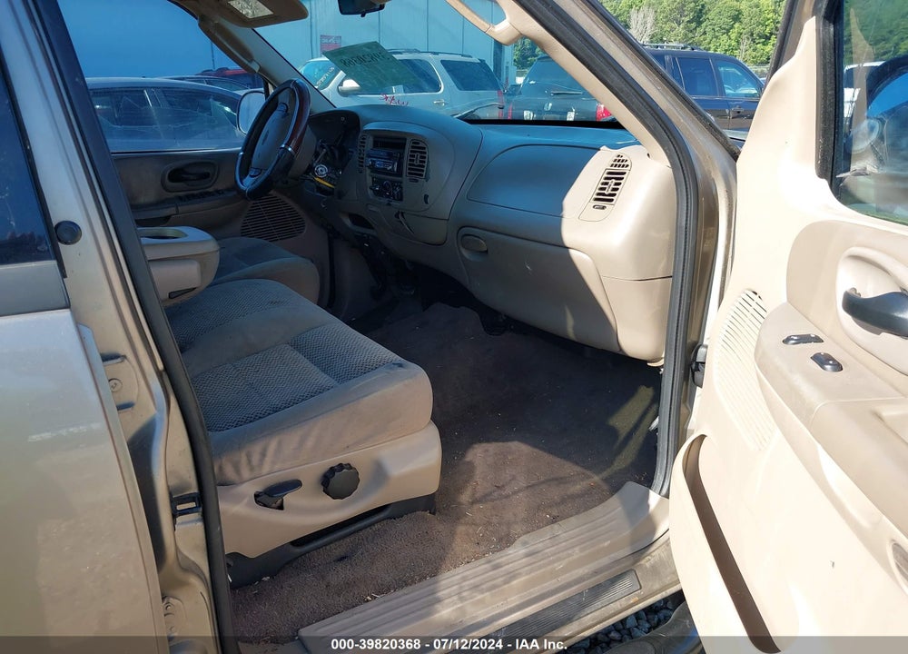 2002 FORD F-150 LARIAT/XLT VIN: 1FTRW07L22KD27495