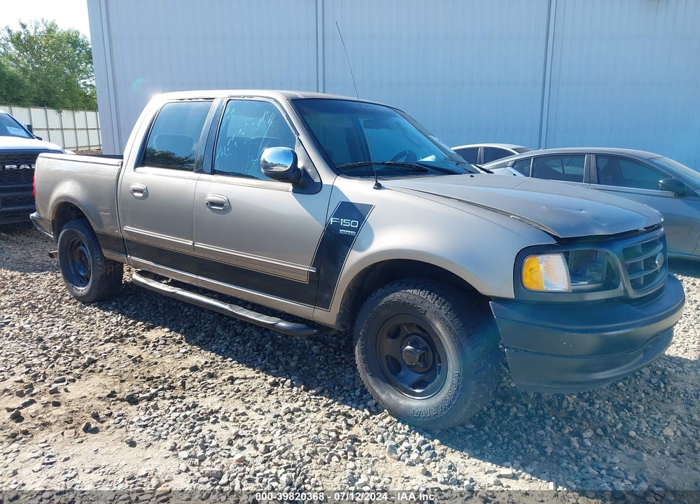 2002 FORD F-150 LARIAT/XLT VIN: 1FTRW07L22KD27495